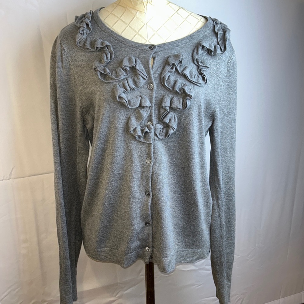 Grace Elements Gray Cardigan Sweater Size Large gently worn